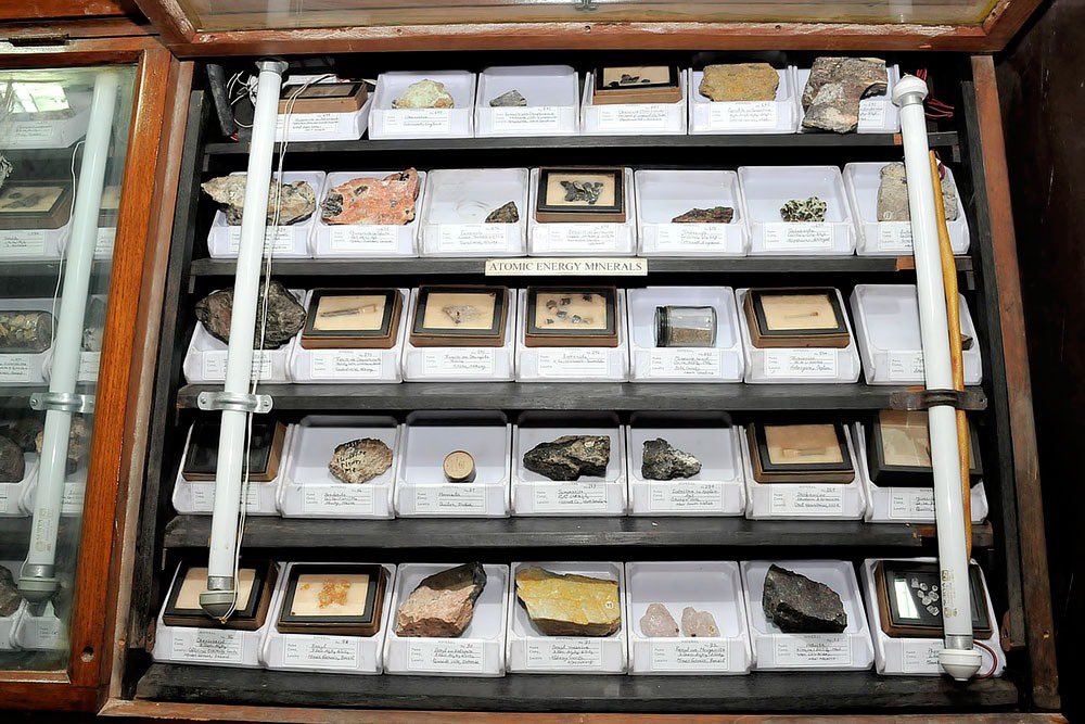 IITISM_DHANBAD's tweet photo. The Geological Museum of IIT (ISM) Dhanbad has been featured in the National Directory of Science Museums and Centres in India, released by the National Council of Science Museums (NCSM).
#IITISM #GeologicalMuseum #ScienceEducation #NCSM
@EduMinOfIndia @dpradhanbjp https://t.co/0oQSuo4zTZ