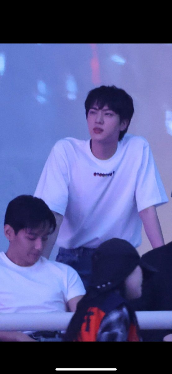 llamoo_a's tweet photo. When the quality is 144p but you're Kim Seokjin https://t.co/WM8V4sOZjk