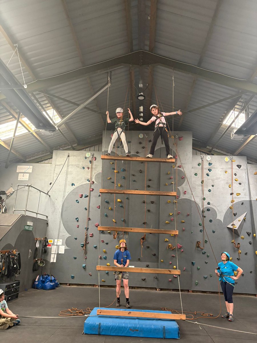 Roundhay Year 4 tweet media