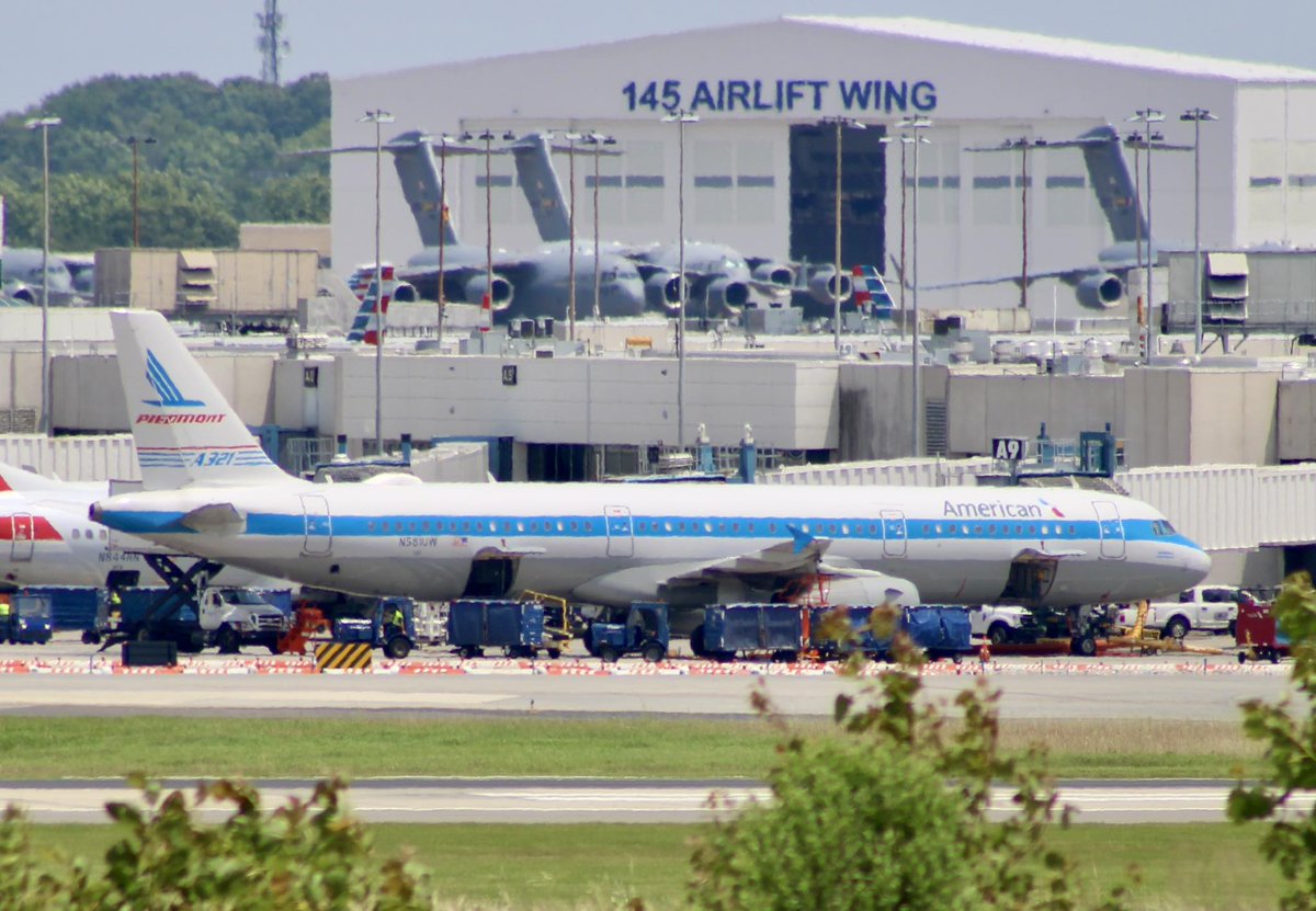 Iconic livery ✔️
C-17 Globemaster III ✔️ ✔️ ✔️ ✔️

📸 Upstate Planes