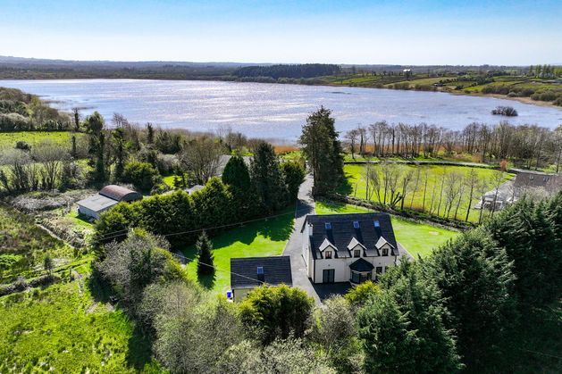 Farming Independent (@farming_indo) on Twitter photo Four homes for sale in lovely Leitrim independent.ie/farming/farm-p… Four homes for sale in lovely Leitrim independent.ie/farming/farm-p…