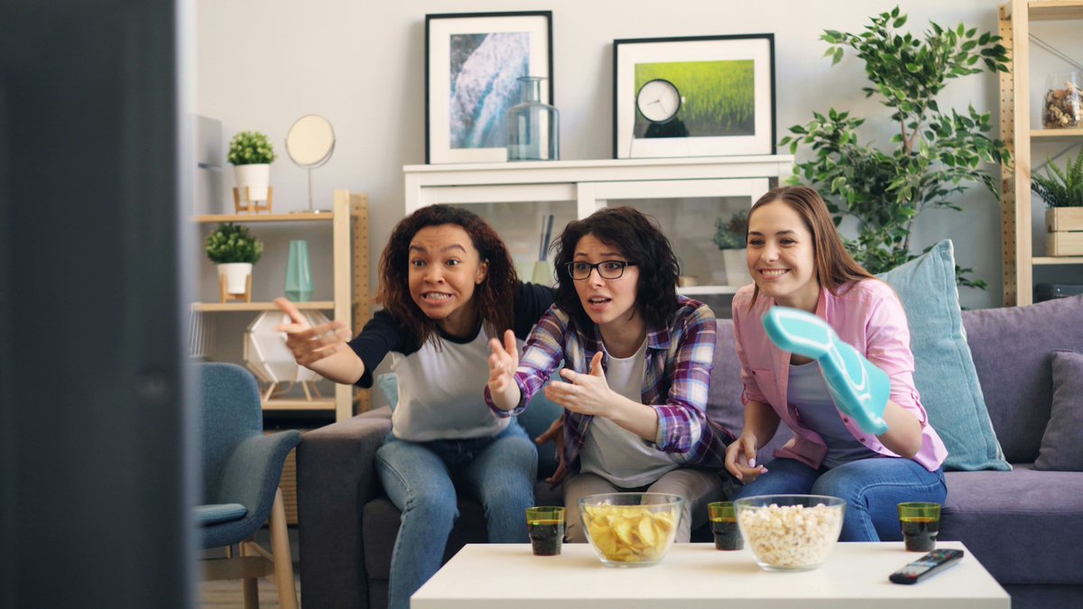 Parents of students 👋👩‍🎓 

Is your young person moving into new accommodation after the summer? 
🏡 If they have a joint tenancy with others, sorting out their #TVLicence is easy — they'll only need one between them 📺

Take a look for the details ➡ youtube.com/watch?v=3pZkxd…