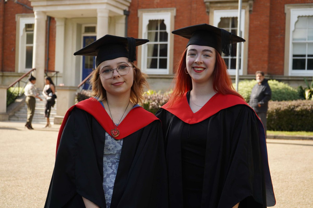 Yesterday we celebrated the amazing achievements of our Higher Education students during our 2025 HE Graduation ceremony! 🎓👏 Congratulations to the Class of 2025!

#StartHereGoFar