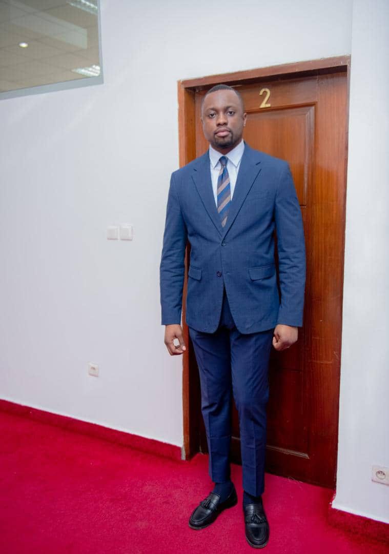 Happy birthday,
Joyeux anniversaire,
Mbotama elamu,
Siku njema yaku zaliwa,
Butukulu ya mbote
Que du bonheur, de la joie, la prospérité et pleins des bénédictions dans votre vie AP <a href="/malcomkambaj/">KAMBAJ KATSHIN</a> de la part du bon DIEU. 🙏🎉🥳