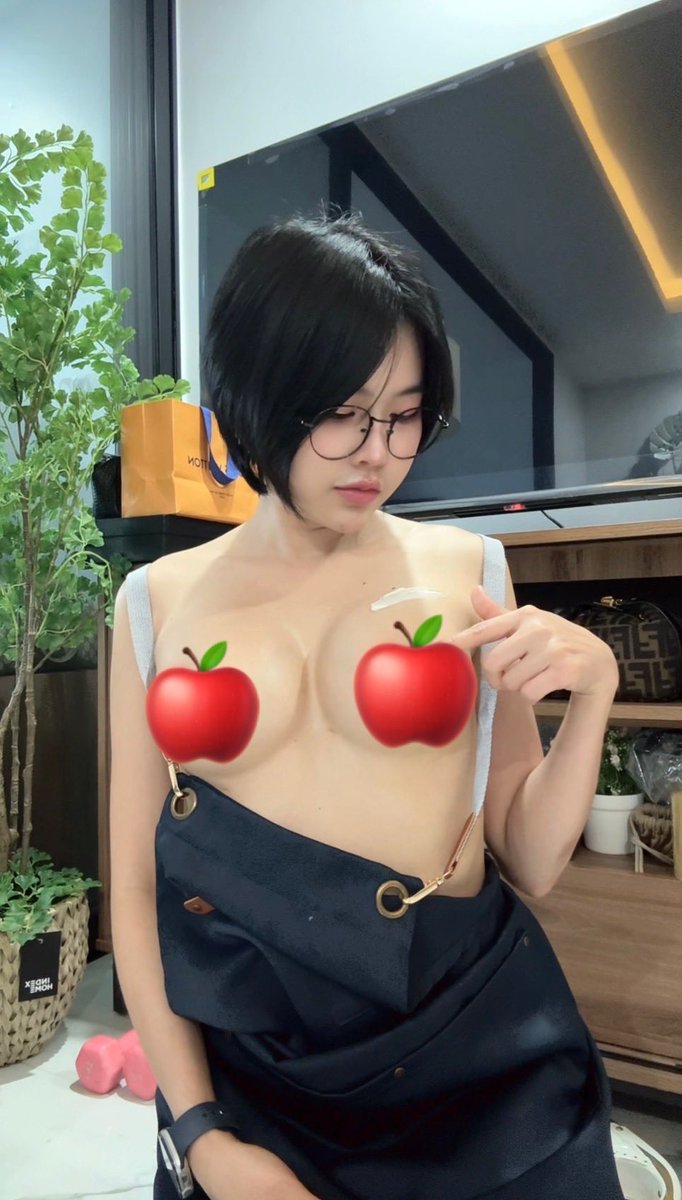 Appleblue1111's tweet photo. https://t.co/imf7UJOQ1Z ตามมาในห้อง กลับมาแย้ววววว #appleblue https://t.co/4UuRxpqI04