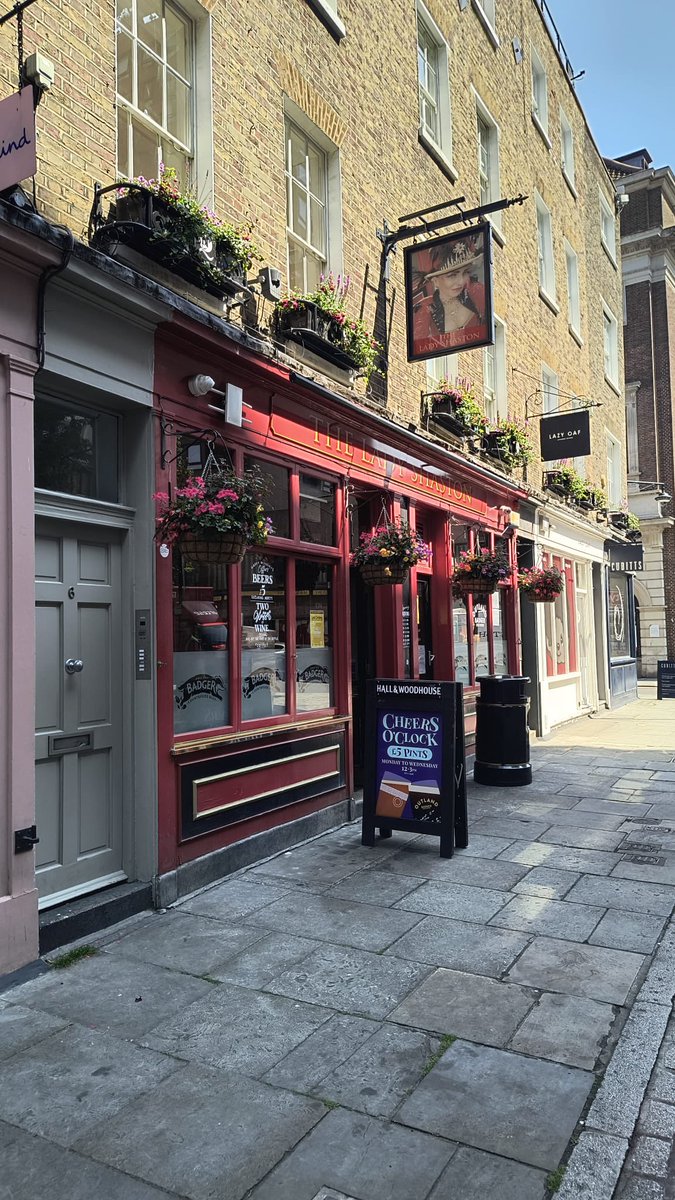 Sadly The Shaston Arms in Soho is closing, tomorrow is the last day of trading. Opens at 12pm tomorrow. Get down to the pub and say your goodbyes to one of the best pubs in London! 😢❤️ #goodbye #pubsclosing #bestpubs #soho #saveourpubs
