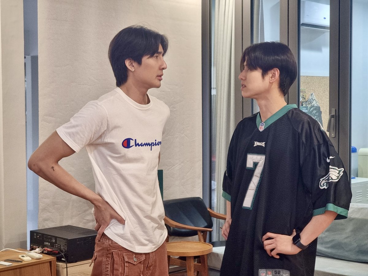 WORKSHOP DAY 05

นี่มาห้าม หรือมาทำให้ทะเลาะหนักกว่าเดิมนะ

#OnlyFriendsDreamOn
#GMMTV
<a href="/Earth_Pirapat/">Earth Pirapat 🌏</a> <a href="/wixxiws/">มซ</a> <a href="/yacht_patsit/">S.Yacht</a>