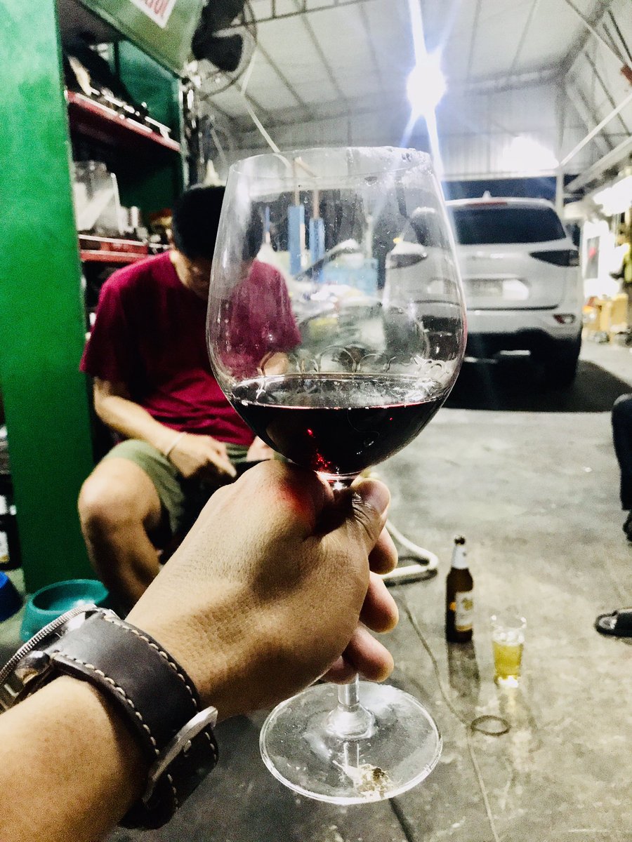 Wtk810100440142's tweet photo. Friday I love you 🍷🍷🎶🎶💦💦 https://t.co/eNfjnTTBHd