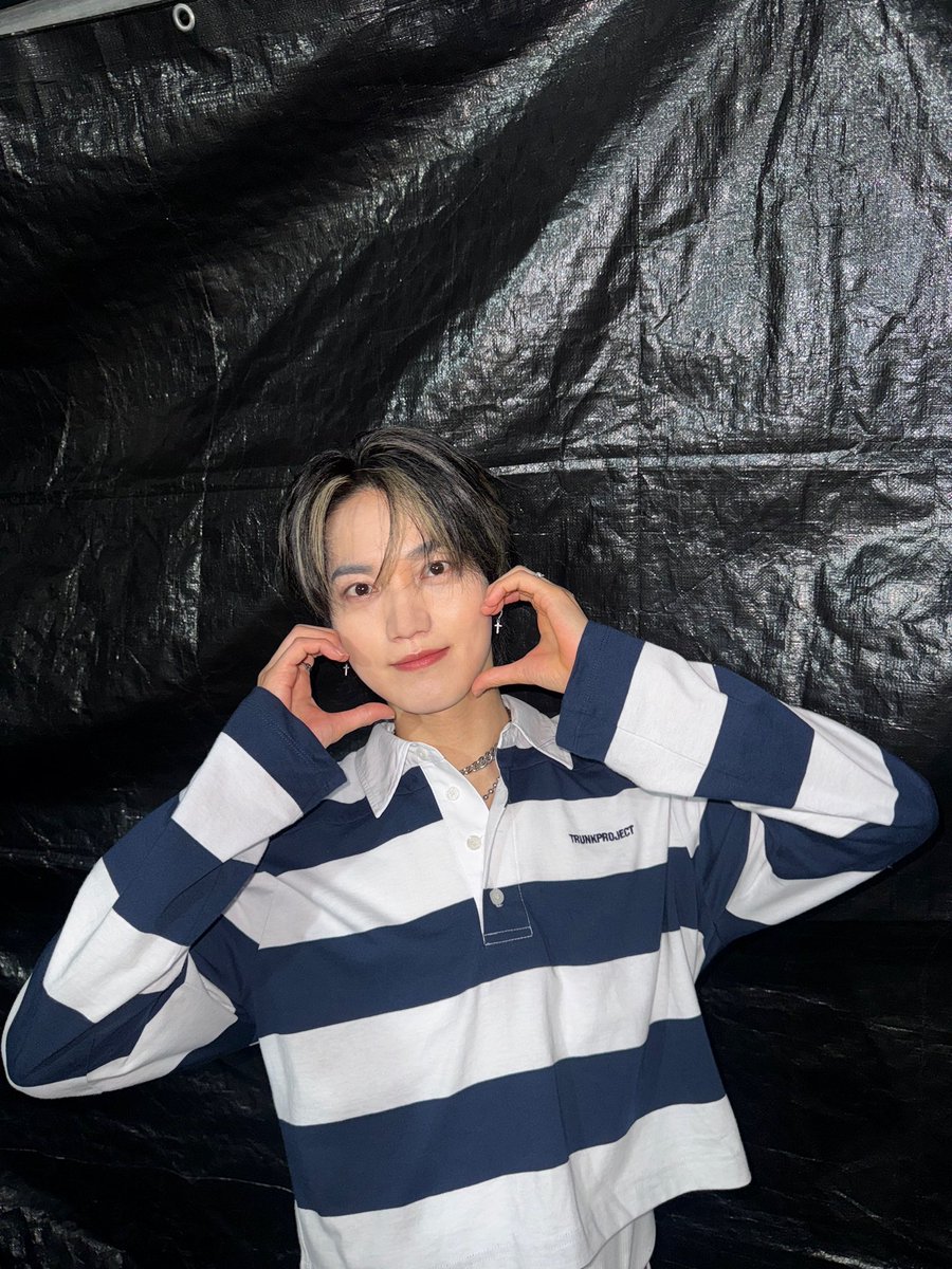 WM_ONOFF's tweet image. #온앤오프
#승준

여수 밤바다~🎆

여수에 온 기념으로 2행시 해보겠습니다.

여: 여름엔
수: 수박