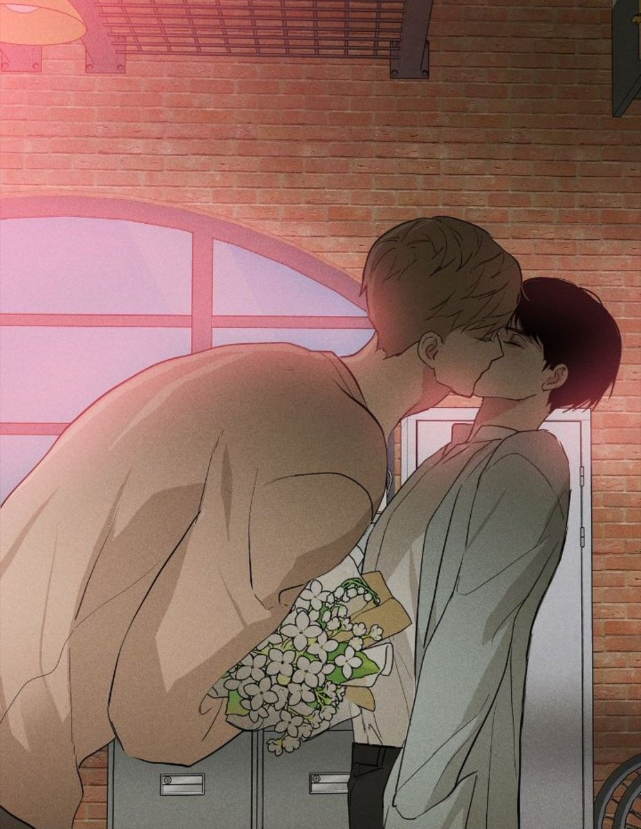 leechailai's tweet photo. I love how subtle and soft these scenes are... it's so beautiful, their poses, the colors... I'm so in love with them

And the height difference between them, oh god, someone save me

#결혼하는남자  #missinglove https://t.co/bopq312Y7S