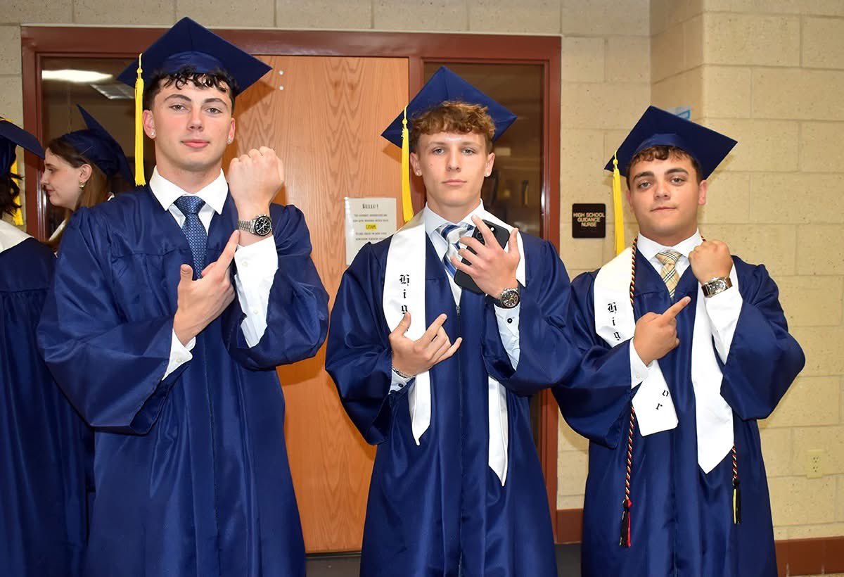 🎓💙💛 #marsarea High School’s #ClassOf2025 Commencement Ceremony was absolutely unforgettable. Congratulations, graduates - we’re so #marsproud of you! For more 📸, visit the MASD Facebook page!