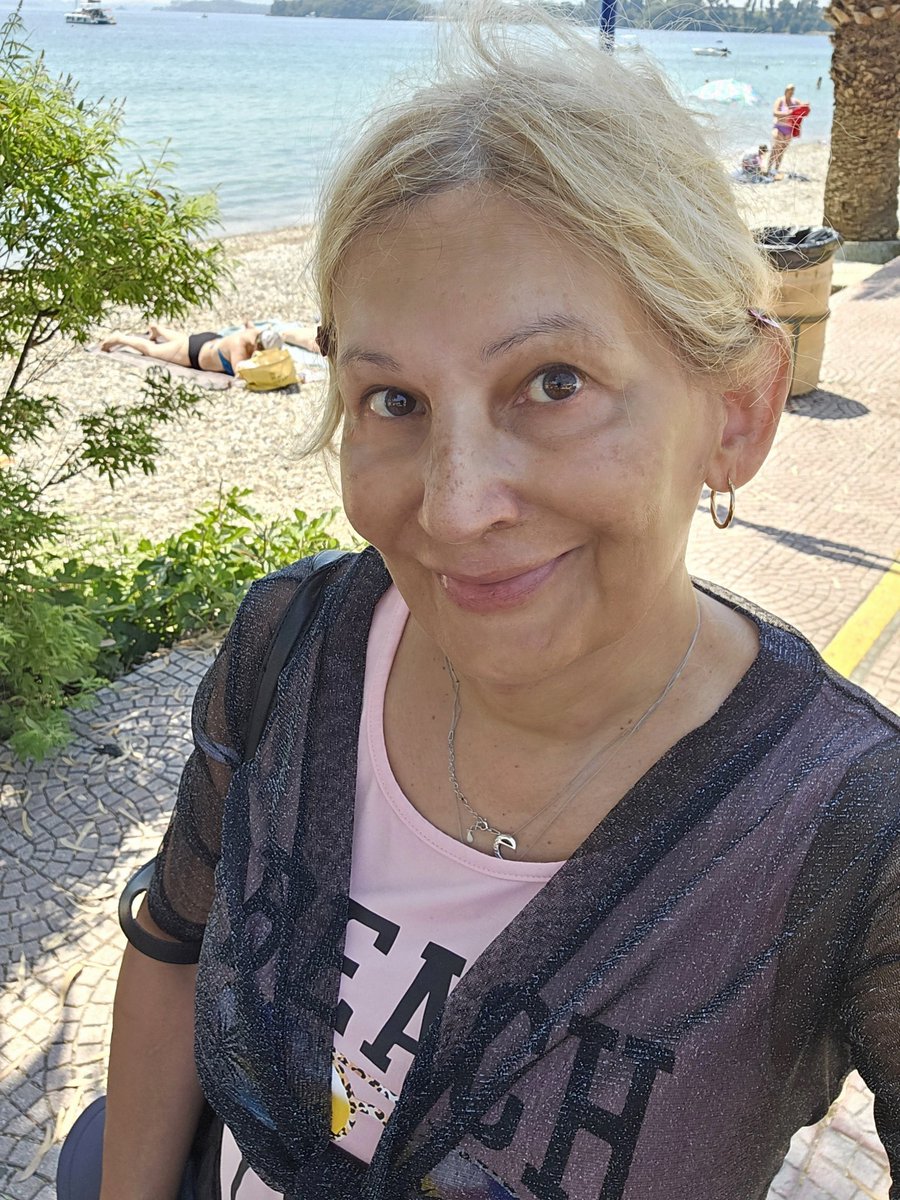 Really feeling like an explorer today! Wrong buses, hours standing in the hot sun but finally i got back to the hotel!