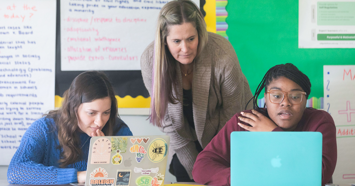 The Meredith College I-O Psych Master’s Program is now offering an accelerated degree for #MeredithCollege undergraduate students.

Check out the full story ⬇️ to read how the new program will work.

meredith.edu/news/new-accel…