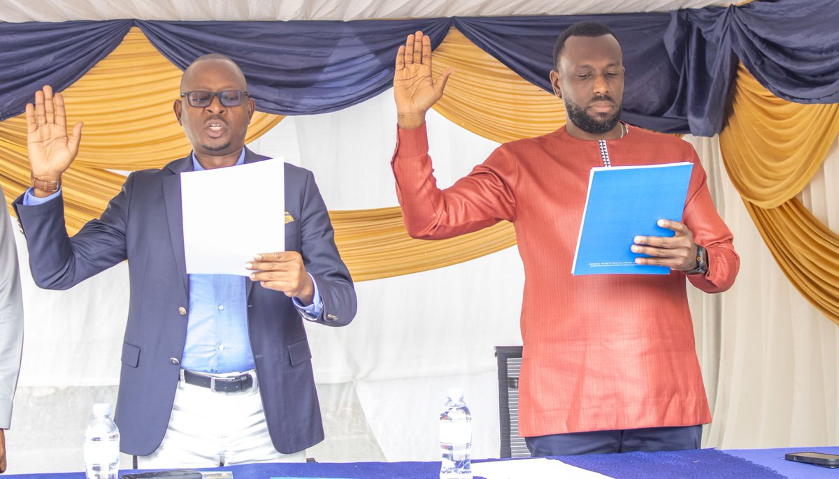 Institution of Engineers Rwanda (IER) (@rwandaengineers) on Twitter photo The ceremony, led by Chairman Eng. Gentil Kangaho, Registrar & Council Member Eng. Alexis Dushimire Hategekimana, and CEO/Executive Secretary <a href="/Sabiti1Steven/">Steven SABITI</a>, welcomed this talented cohort into our professional family.1/2
#EngineeringExcellence# #EngineeringEthics #OathTaking The ceremony, led by Chairman Eng. Gentil Kangaho, Registrar & Council Member Eng. Alexis Dushimire Hategekimana, and CEO/Executive Secretary <a href="/Sabiti1Steven/">Steven SABITI</a>, welcomed this talented cohort into our professional family.1/2
#EngineeringExcellence# #EngineeringEthics #OathTaking