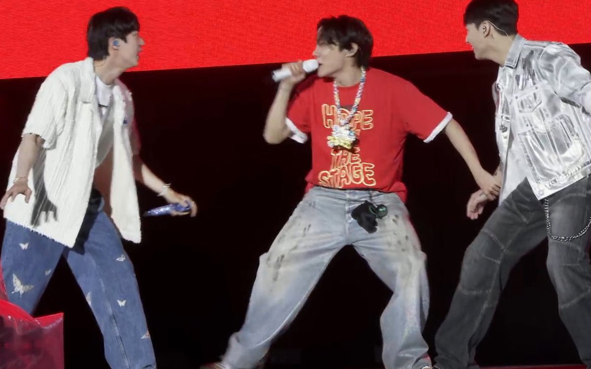 POR SIEMPRE
POR SIEMPRE BTS
POR SIEMPRE
MI ALMA ESTA CONECTADA A LA TUYA POR TODA LA ETERNIDAD