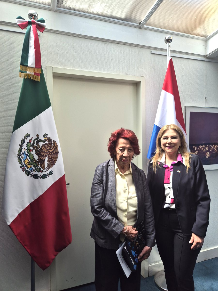 Recibimos a una delegación de <a href="/MoreliaGob/">Gobierno de Morelia</a> que realiza una misión comercial en #PaísesBajos para presentar el Parque Agrologístico de Morelia y promover la inversión de empresas neerlandesas. Dialogamos sobre el potencial de colaboración en sector agrícola entre 🇲🇽 y 🇳🇱.
<a href="/SRE_mx/">Relaciones Exteriores</a>