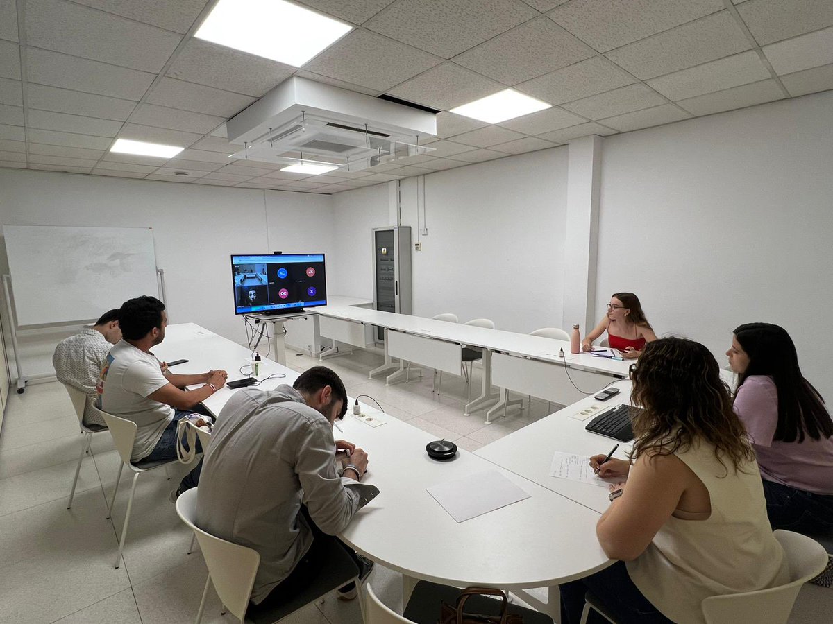 Joventut Nacionalista de Catalunya (@jncatalunya) on Twitter photo 🔵 Celebrem el primer Grup de Treball de l’àrea de Cultura, Repte Demogràfic i Despoblament.
✅ Vam recollir propostes i assentar les bases per afrontar aquests reptes des d’una perspectiva nacionalista, amb una mirada transversal i entenent la diversitat i realitats del país. 🔵 Celebrem el primer Grup de Treball de l’àrea de Cultura, Repte Demogràfic i Despoblament.
✅ Vam recollir propostes i assentar les bases per afrontar aquests reptes des d’una perspectiva nacionalista, amb una mirada transversal i entenent la diversitat i realitats del país.