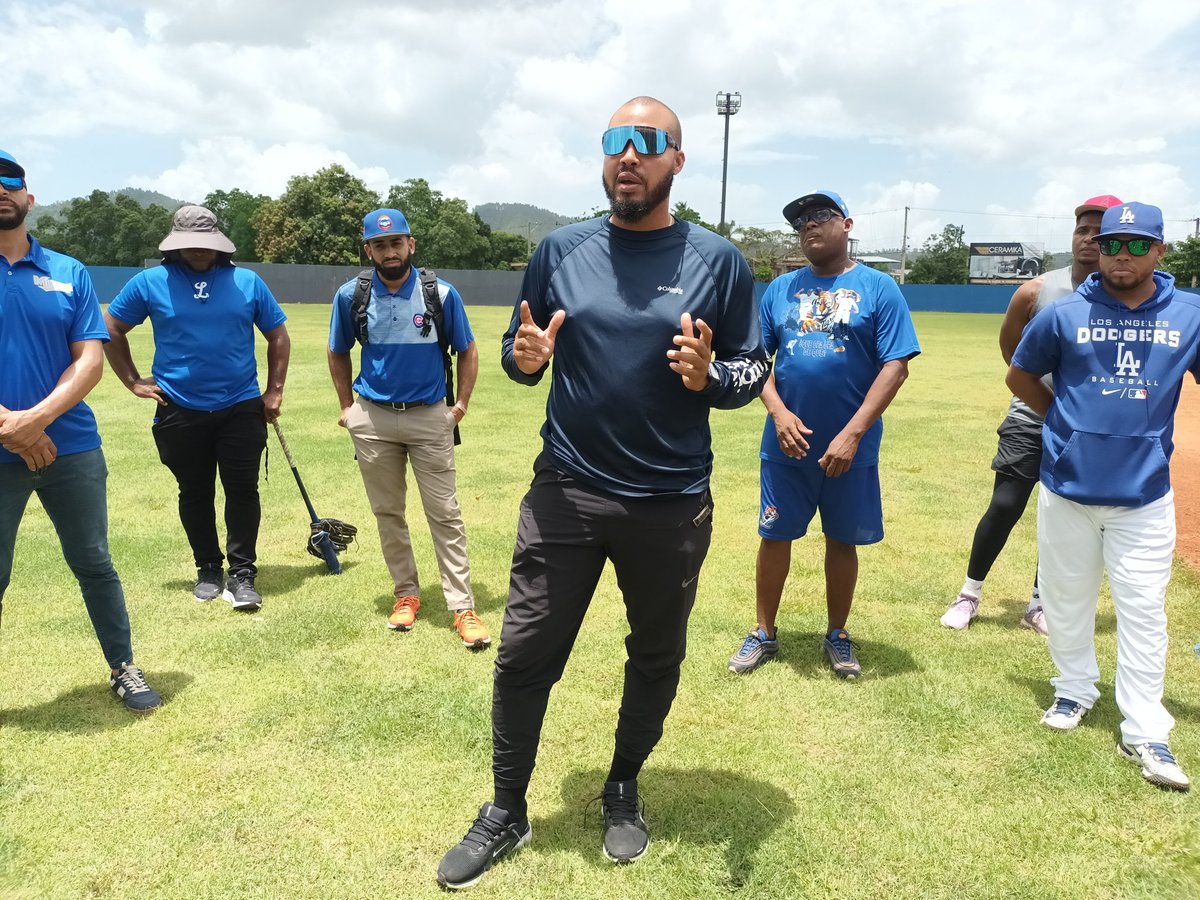 El verano inicia hoy!!!

Iniciamos las prácticas con miras a la temporada 2025.  Nuestro gerente general, Gabriel Arias y el cuerpo de Coaches le dan la bienvenida a nuestros jugadores y futuros jugadores.

#MisMineros #MinerosDeBonao