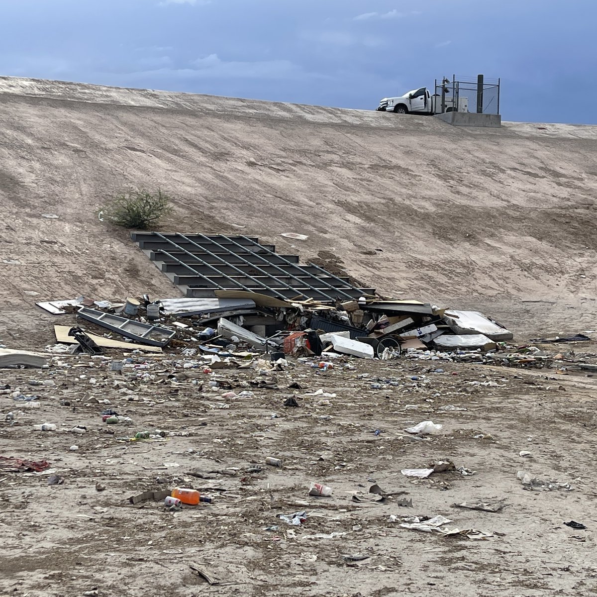As monsoon season approaches, you can help keep our community’s flood control system ready for heavy rains.

If you notice a clogged storm drain in your neighborhood, let us know:  regionalflood.org/i-want-to/repo…