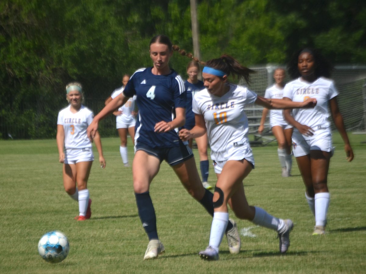 Rick Peterson (@peterson_rick) on Twitter photo Fourteen city players earn KHSSCA All-State soccer honors, including nine first-teamers. <a href="/RuralSoccer/">WRHS Soccer</a> <a href="/haydensoccer_/">Hayden Girls Soccer</a> <a href="/SeamanAthletics/">Seaman Athletics</a> <a href="/HPHSATHLETICS/">HPHS Scots of Topeka Ks</a> ...
loom.ly/OA6-OFg Fourteen city players earn KHSSCA All-State soccer honors, including nine first-teamers. <a href="/RuralSoccer/">WRHS Soccer</a> <a href="/haydensoccer_/">Hayden Girls Soccer</a> <a href="/SeamanAthletics/">Seaman Athletics</a> <a href="/HPHSATHLETICS/">HPHS Scots of Topeka Ks</a> ...
loom.ly/OA6-OFg