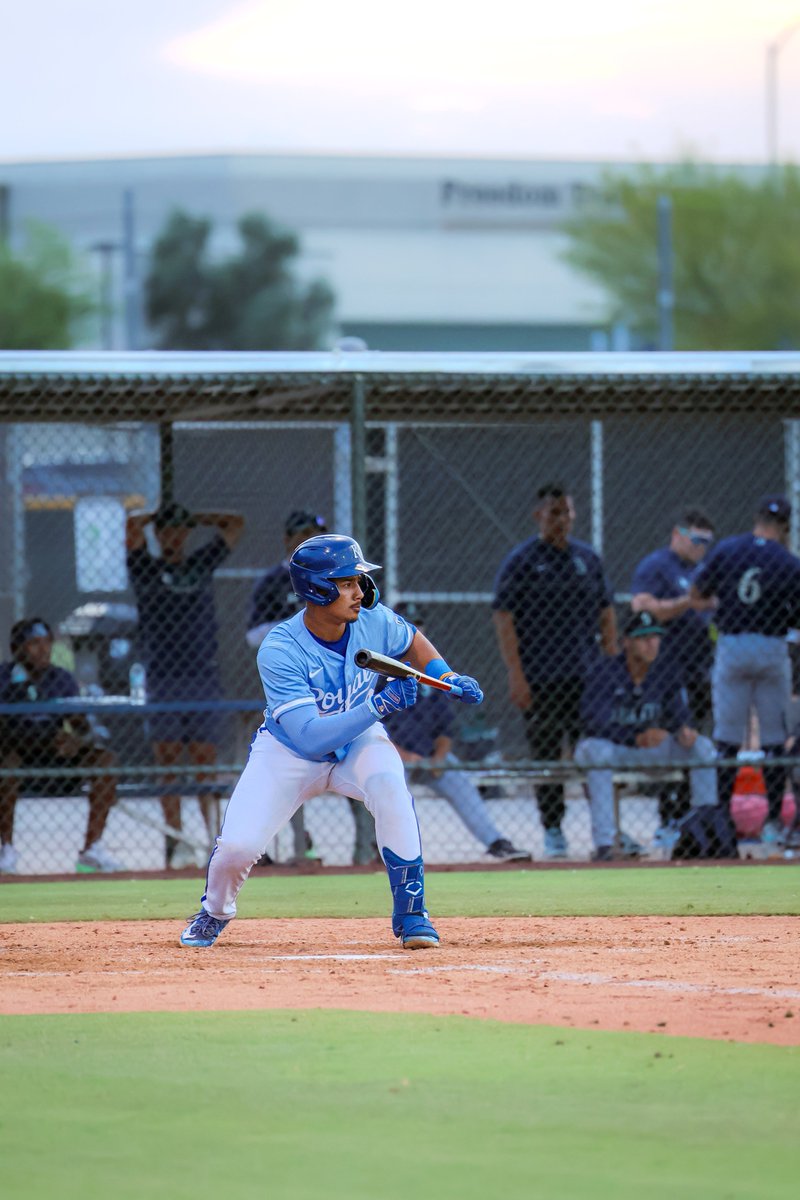 The ⚾Arizona Complex League⚾ is coming at you hot with some FREE family fun and special giveaways! Check them out ⬇️⬇️⬇️

Fri. June 13
Dodgers vs. Rangers 6 p.m. | Surprise Stadium
⭐Bobblehead Giveaway to the 1st 200 fans!

Mariners vs. Royals 6 p.m. | KC Practice Complex