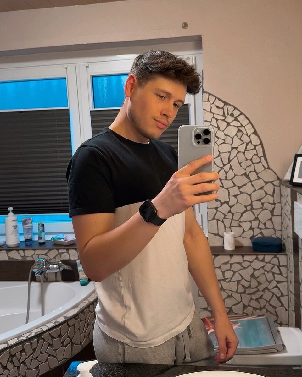 Wer sich immer gefragt hat, wer diese bedruckten Klobrillen im Bauhaus kauft…meine Mutter 😂