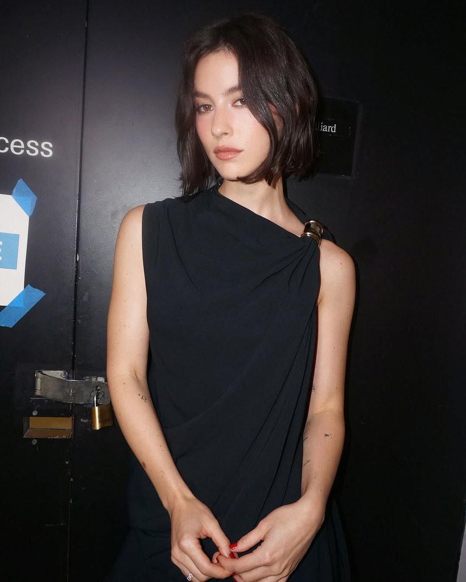 Gracie backstage at the NMPA Annual Meeting in New York City 🖤

📷: tyronmachhausen