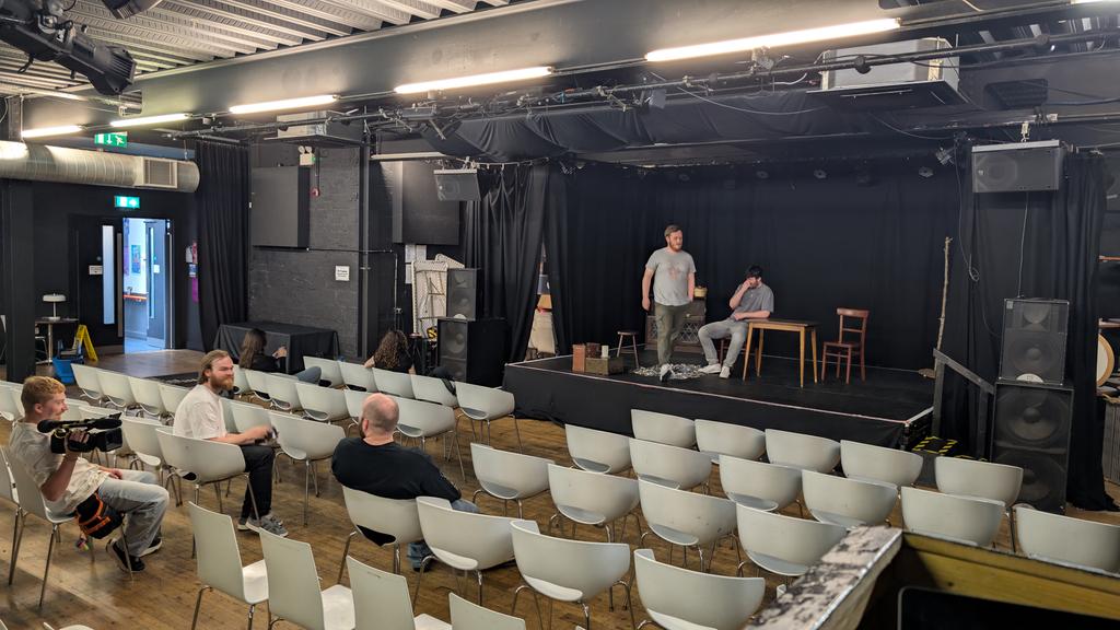 We're back in The Black Box in Belfast for another show tonight and our last one for the current tour so make sure to get down tonight while we still have tickets available!! 

#Belfast #BelfastTheatre #Theatre #faminefortune #steelharbour #TheBlackBox