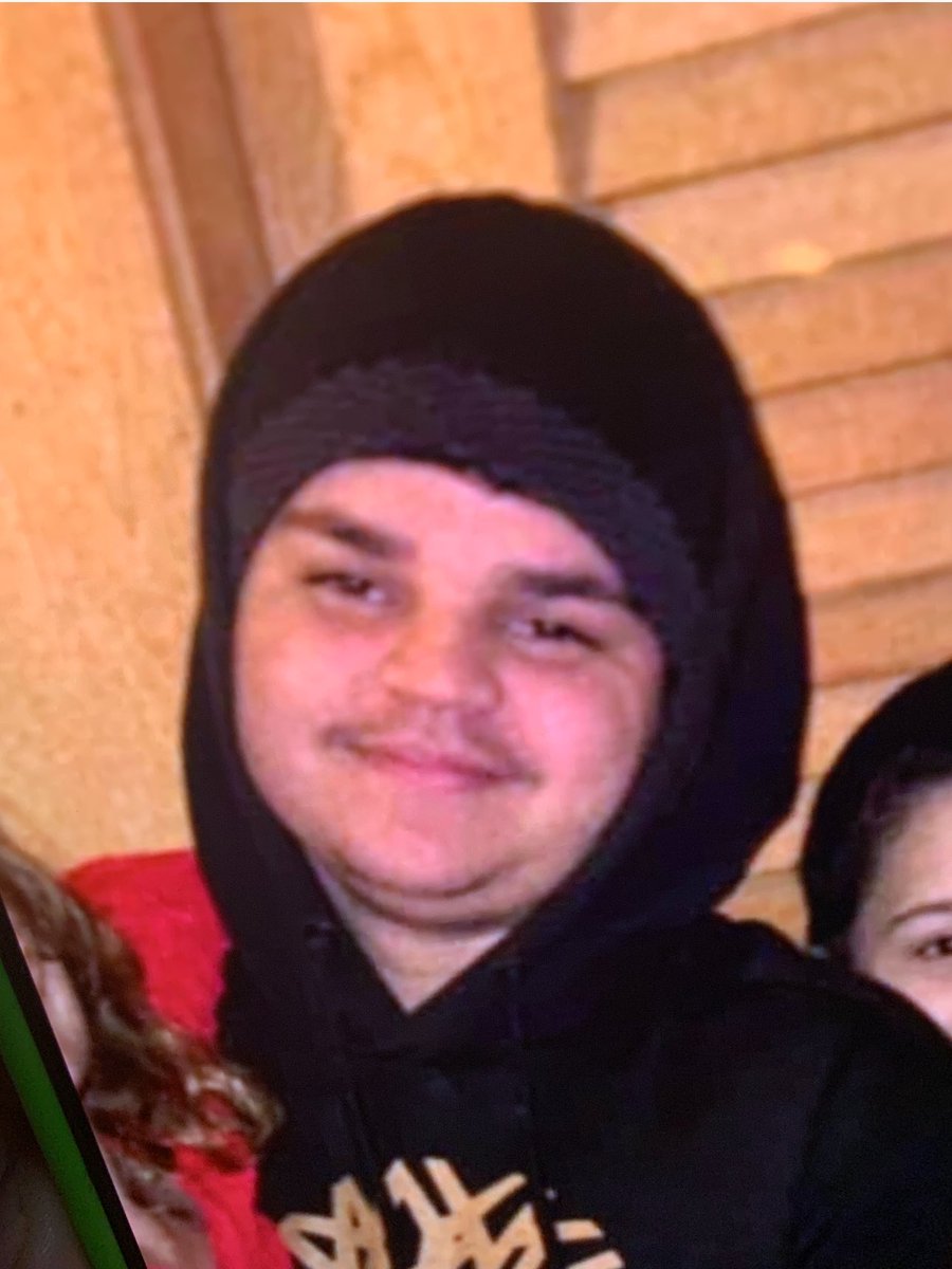 SheriffEd_HCSO's tweet photo. Do you know the whereabouts of wanted Murder suspect, Angel Gomez Montanez (11-18-04, photo attached)?

On Thursday, June 12, 2025 at approximately 10:11 PM, @HCSOTexas  District 1 Patrol Deputies were dispatched to a shooting call in the 17000 block of Butte Creek Road. 

On arrival, deputies located the victim, 18-year-old Christopher Rodriguez Lara, unresponsive, suffering from gunshot wounds. EMS personnel responded to the location and pronounced Rodriguez Lara deceased. 

Homicide and Crime Scene Investigators responded to the scene and conducted the preliminary investigation. Detectives learned the shooting stemmed from an argument occurring between Gomez Montanez and Rodriguez Lara about rent payment.        

After reviewing the details, Angel Gomez Montanez, DOB: 01/18/2004 (21) was charged with Murder in the shooting death of Christopher Rodriguez Lara. Angel is currently at large and a warrant has been issued for his arrest.     

Anyone with information regarding this case or the location of Angel Gomez Montanez is urged to contact the Harris County Sheriff’s Office Homicide Unit at (713) 274-9100 or Crime Stoppers at (713) 222-TIPS (8477).

#HouNews