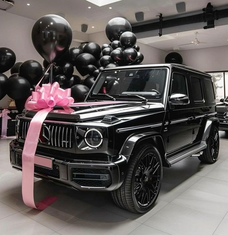 بختار حسابين من التغريدة هذي 
      هدية "سيارات " جاهزين 
         موعدنا بعد الفجر 
رتويت للتغريدة + لايك❤️ + تعليق بنقطه👌
#طهران_تحت_القصف
#الحرب_بدات_الان