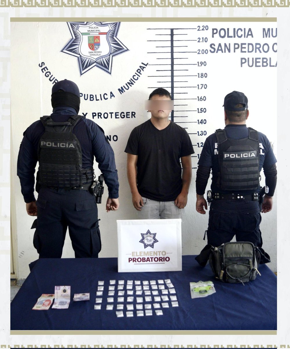 andy1983_'s tweet photo. @HectorRodrigoMx Uno de los 3 asaltantes, ya fue detenido por la Policía municipal de San Pedro Cholula. https://t.co/jS3vzCmvJM
