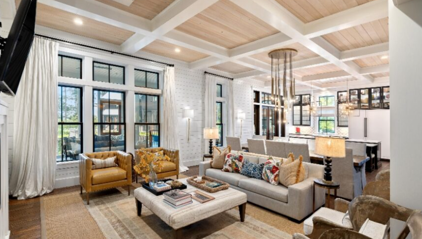 Charleston’s own Luxury Simplified Retreats just grew 40% after expanding to Kiawah &amp; Isle of Palms. Their luxe, full-service vacation rentals are changing how the Lowcountry vacations.🌴📈

#CharlestonSC #PropertyManagement #BusinessNews #EugenoCohen

charlestonbusiness.com/luxury-simplif…