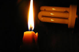 #ATENCIÓN #CHONE.
No fue un apagón, fue una auditoría sorpresa a los generadores domésticos.

Si el tuyo no prendió, es hora de hacerle mantenimiento.
Y si no tienes generador... al menos mantén cargada  la batería del teléfono para que no te quedes incomunicad@. 😅📱

Aquí no se