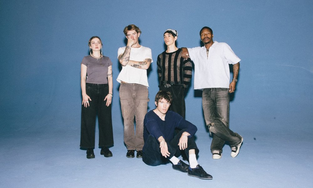 American punk band Turnstile (<a href="/TURNSTILEHC/">TURNSTILE</a>) bag a personal best as their fourth LP NEVER ENOUGH becomes their first-ever UK Top 40 album 🤟🔥

Check out the Official Albums Chart in full here: officialcharts.com/charts/albums-…