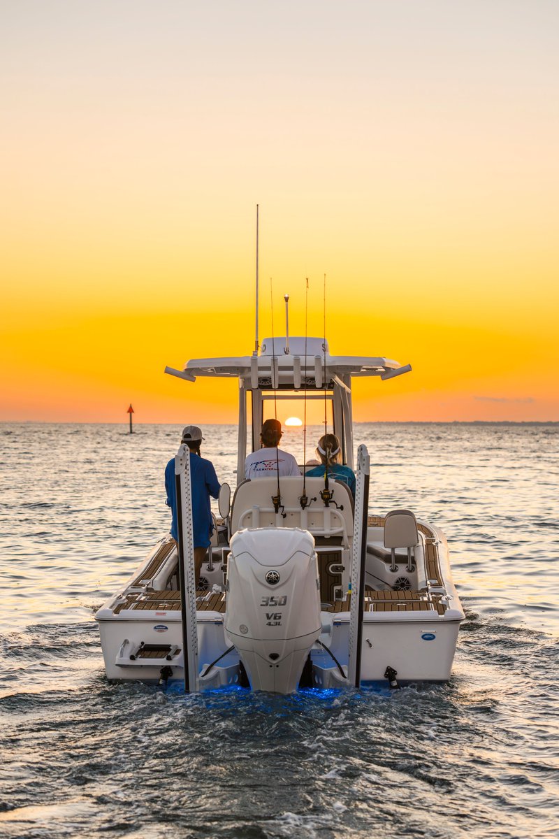 Fridays are better on a Tidewater #tidewaterboats
