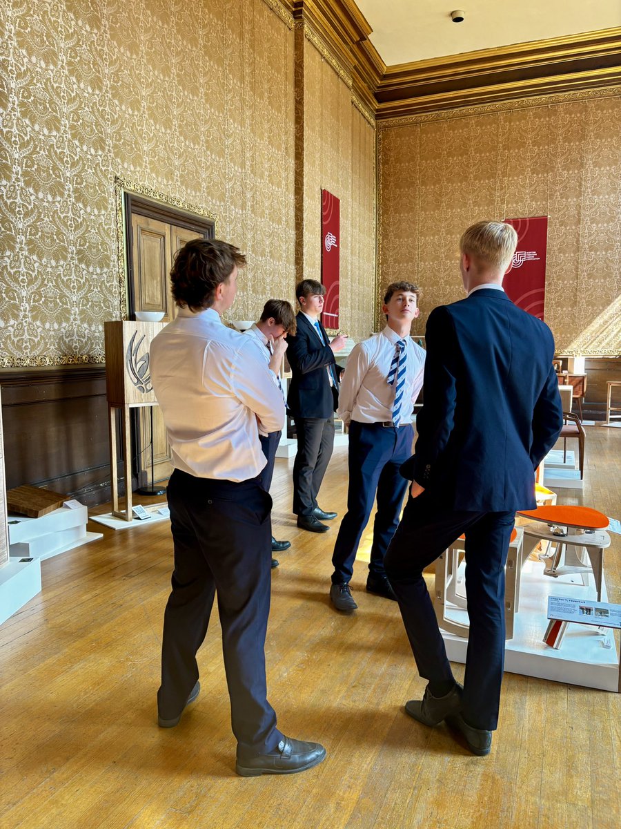 MerchiSTEM tweet media