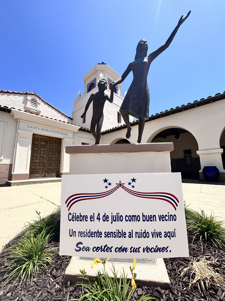 City_SantaMaria's tweet photo. PICK UP FREE YARD SIGNS 

🌟Signs and yard stakes may be picked up at City Hall, 110 East Cook Street, Mondays through Thursdays.

RECOGER CARTELES DE JARDÍN DE FUEGOS ARTIFICIALES GRATIS 🪧

pueden recoger de lunes a jueves en el Ayuntamiento, 110 East Cook Street. https://t.co/Ef9HocfOHz