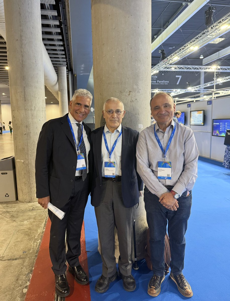 DBogdanos's tweet image. With George (Tsokos) Harvard and Petros (Sfikakis) Athens at Barcelona