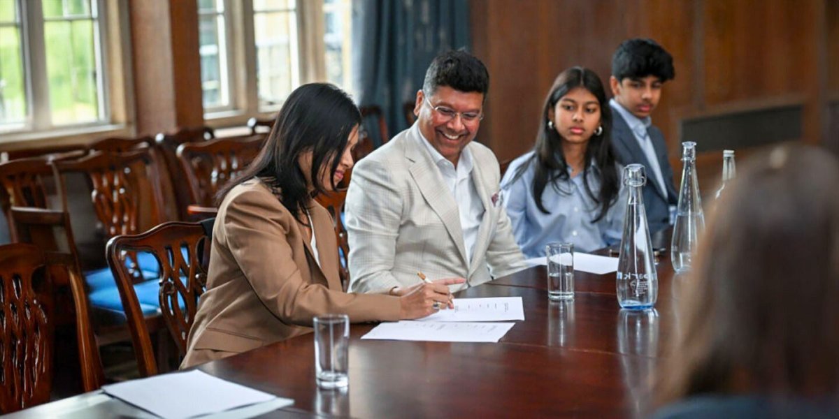 Cambridge Development & Alumni Relations (@yourscambridge) on Twitter photo 📢 A major new donation will establish fully funded PhD scholarships in the study of Dravidian history, politics and economics.
This donation will have a lasting impact on future generations and help to bring Dravidian studies to a global audience. 📚
<a href="/CamHistory/">Cambridge History</a>
🔗 Read more: 📢 A major new donation will establish fully funded PhD scholarships in the study of Dravidian history, politics and economics.
This donation will have a lasting impact on future generations and help to bring Dravidian studies to a global audience. 📚
<a href="/CamHistory/">Cambridge History</a>
🔗 Read more: