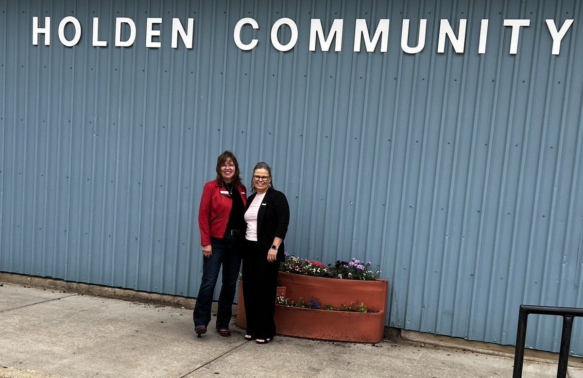 Yesterday, <a href="/domoreag/">DoMoreAg</a> traveled to Holden, AB for a dual session with <a href="/BRRG_Ag/">Battle River Research Group</a> : an opening story from Doreen Blumhagen Country Roads Chats followed by our Talk Ask Listen session for mental health. Great attendees and hosts!