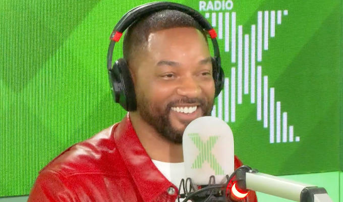 Will Smith declares Phoenix Nights' Black Bin Bags parody 'genius'. Watch Hollywood star's reaction as he hears the Jerry St. Clair version for the first time  dlvr.it/TLL5Dg
