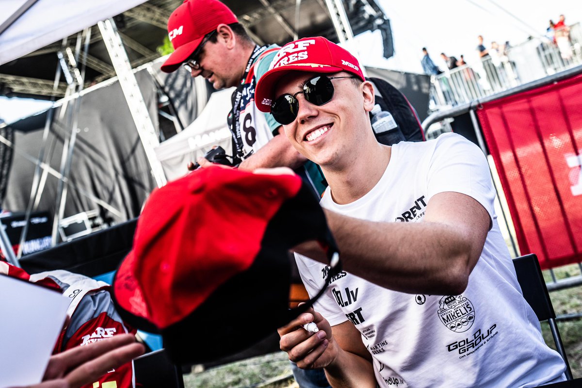MSesks's tweet photo. Good warm-up. Now off to Autogpraph Session and Meet the Crews. And then opening @orlenoilrajdpl with SSS1 at Milołajki Arena.
#Sesks #Francis #ERC #RajdPolski
#MRFTyres #MRFTeam #MRFRacing #MentorTyres #SRT #SkodaFabia #Rally2 #CEWOOD #11lv https://t.co/gge0cwlG0R