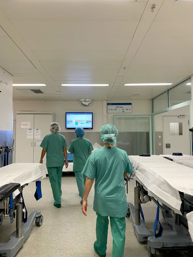 ELLENA ASHVALE. tweet media