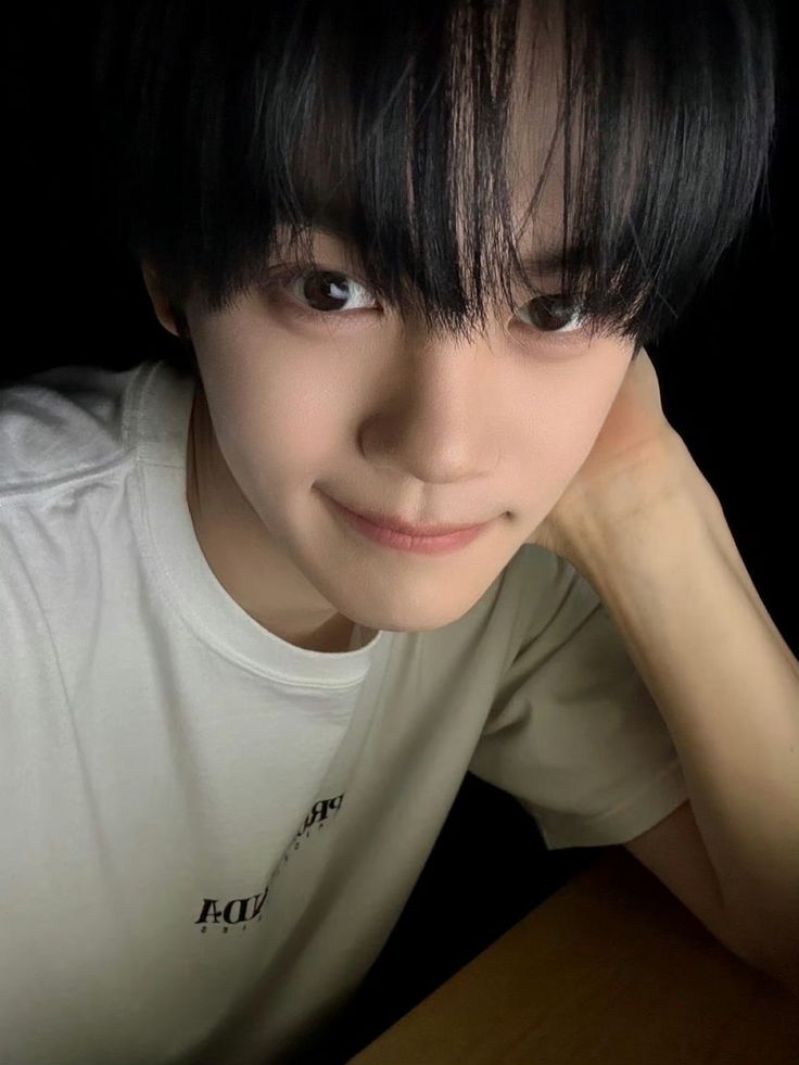 kimphampics's tweet image. and we're back with another content of gyuvin &amp;amp; hanni! I'm so sorry for the inactivity for a couple of months TT