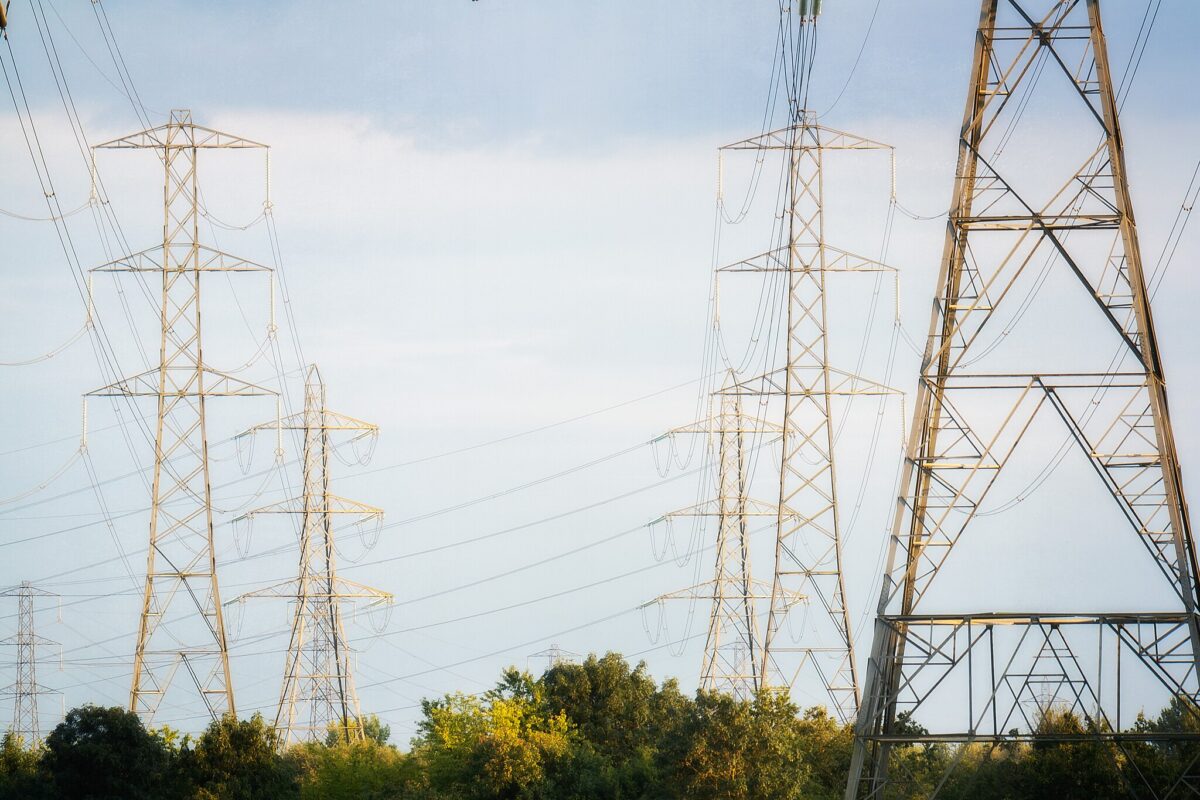 pvmagazine's tweet photo. Grid balancing costs up 10% in Great Britain, may hit GBP 8 billion in 2030: Transmission infrastructure buildout essential to curb rising cost of balancing Great Britain’s electricity grid, according to… https://t.co/wFDvqlIMSC #Photovoltaics #EnergyStorage #RenewableEnergy https://t.co/x9ZsnyKFx2