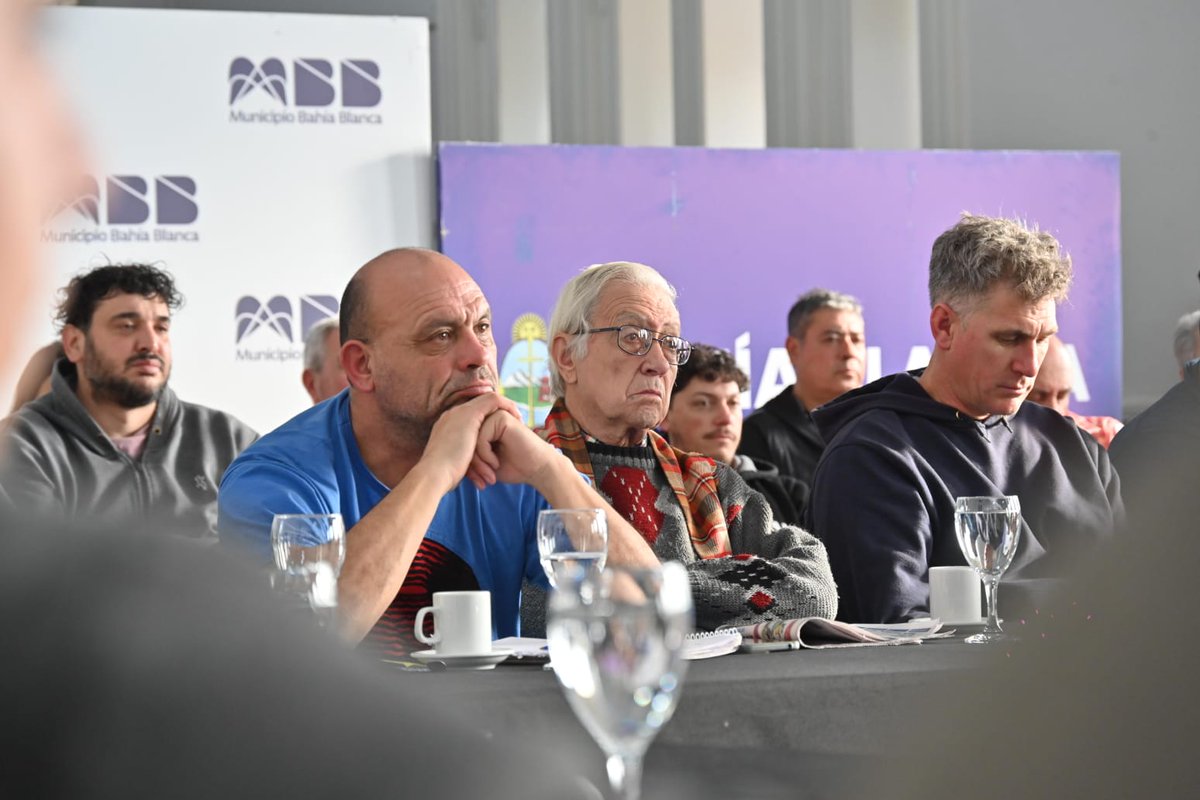 fsusbielles's tweet photo. El cooperativismo fue protagonista de la asistencia a la comunidad luego de la inundación y es nuestra tarea ayudar a quienes le tendieron una mano a toda Bahía.

Junto a @GildoOnorato, presidente del Instituto Provincial de Acción Cooperativa (@IPACprovincia), nos encontramos con representantes cooperativas bahienses para poner en común el trabajo realizado a partir del acompañamiento realizado desde @municipiobahia y el ente provincial. 

Con una inversión de más de $159 millones, asistimos a aquellas cooperativas afectadas gravemente por el temporal para que puedan reequipar sus instalaciones y retomar la producción.

Esta ayuda impactó a más de 500 trabajadores que hoy pudieron reactivar su tareas y volver a cumplir ese rol fundamental que el cooperativismo brinda en la ciudad.

Sigamos unidos.