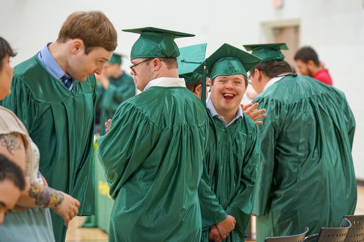 AlleghenyIU's tweet image. Congratulations to the 2025 graduates of the AIU-operated special education schools! See more photos and watch video highlights from the graduation ceremonies at Mon Valley School, Pathfinder School, and Sunrise School. loom.ly/5uEOHho