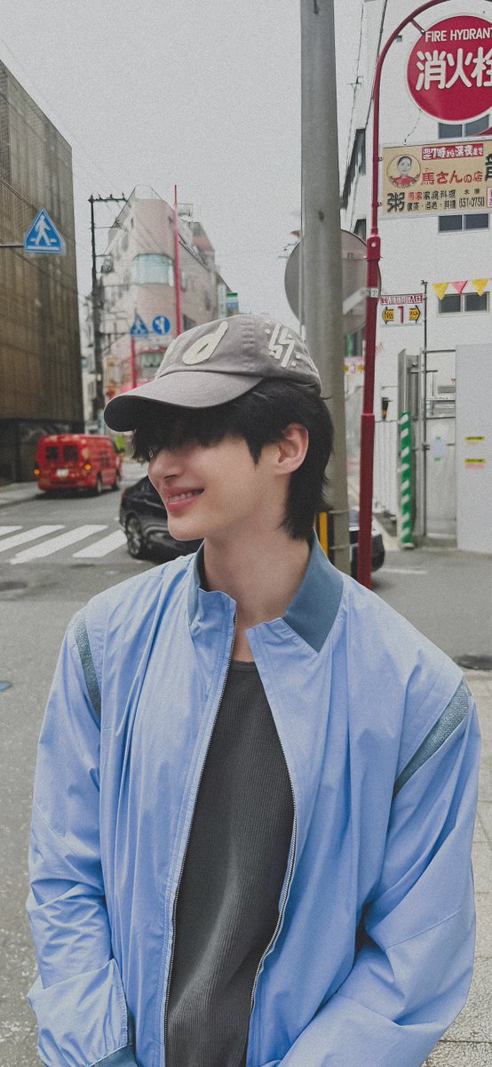 byeonwoosan's tweet photo. 250613 byeonwooseok Instagram 

🥰

#변우석 #ByeonWooSeok 
#폰배경 #변우석폰배경 #벼누서기폰배경 
#wallpaper #lockscreen https://t.co/d5UOfDysr9