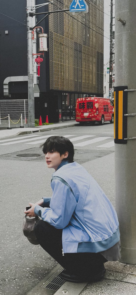 byeonwoosan's tweet photo. 250613 byeonwooseok Instagram 

🥰

#변우석 #ByeonWooSeok 
#폰배경 #변우석폰배경 #벼누서기폰배경 
#wallpaper #lockscreen https://t.co/d5UOfDysr9