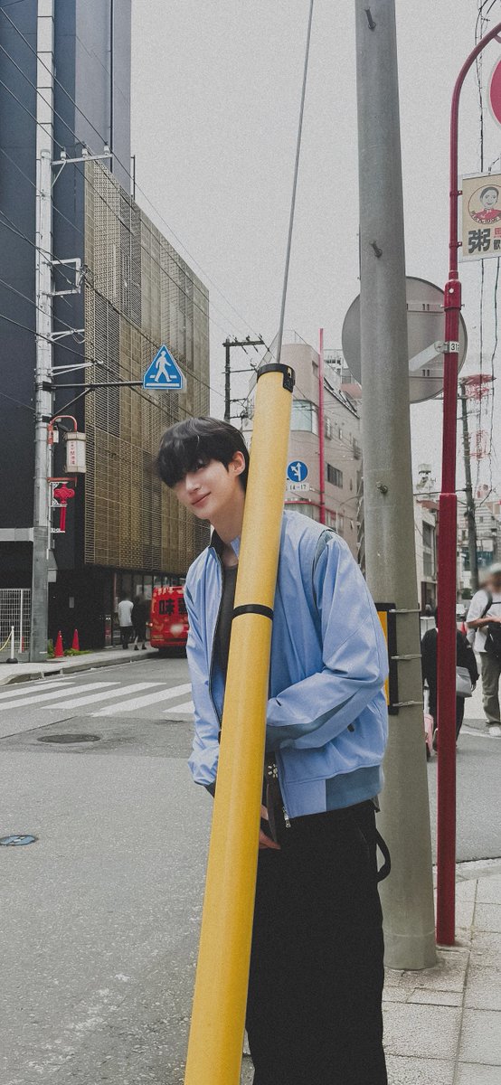 byeonwoosan's tweet photo. 250613 byeonwooseok Instagram 

🥰

#변우석 #ByeonWooSeok 
#폰배경 #변우석폰배경 #벼누서기폰배경 
#wallpaper #lockscreen https://t.co/d5UOfDysr9